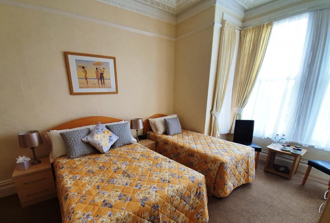 Cleve Court Hotel Paignton Kamer foto