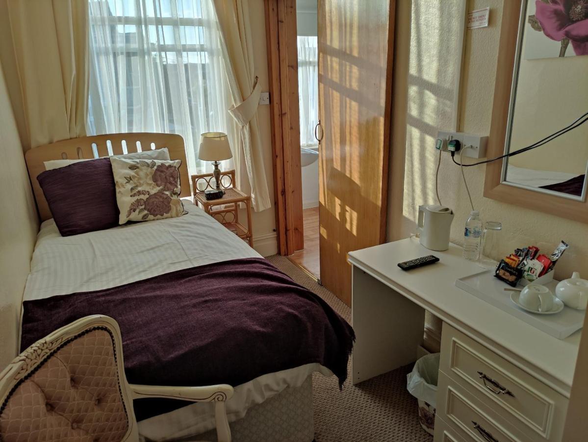 Cleve Court Hotel Paignton Kamer foto