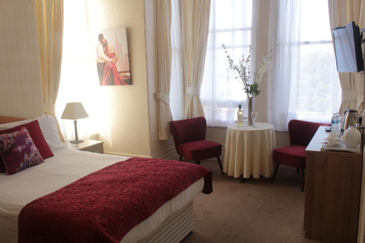 Cleve Court Hotel Paignton Kamer foto