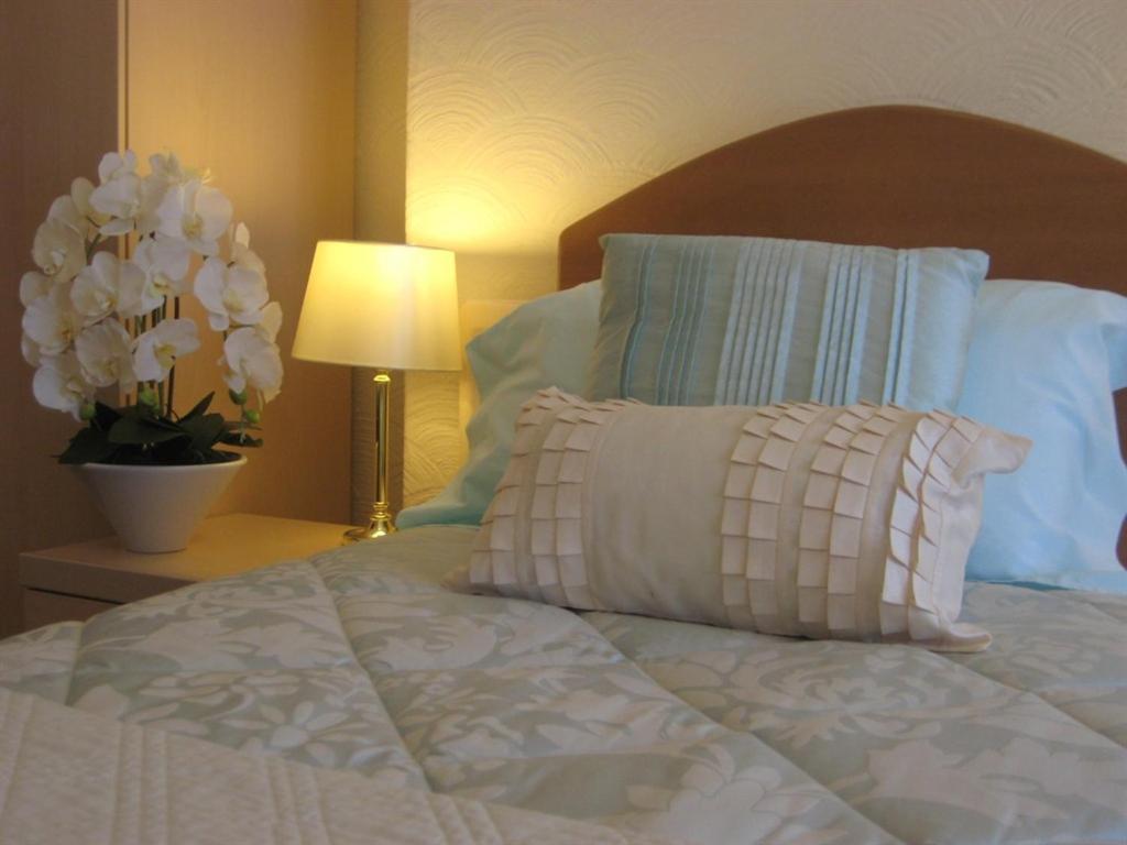 Cleve Court Hotel Paignton Kamer foto